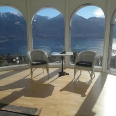 בית נופש Mediterrane Mit Indoorpool Und Traumblick